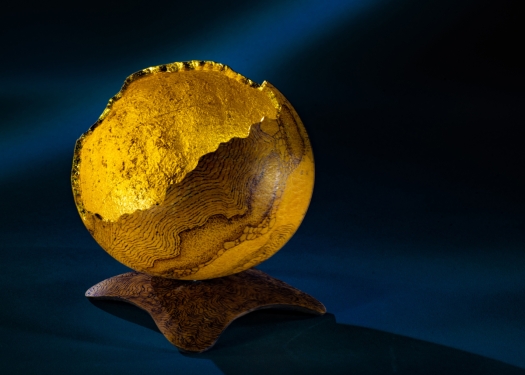 Gourd with gilded interior. "Earth Contemplating the Moon" Serena Kovalosky (2022). Photo credit mclaughlinphoto.com